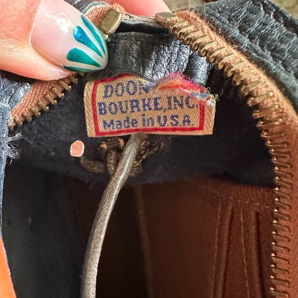 Vintage Dooney and Bouke shoulder Bag Purse - Picture 11 of 16